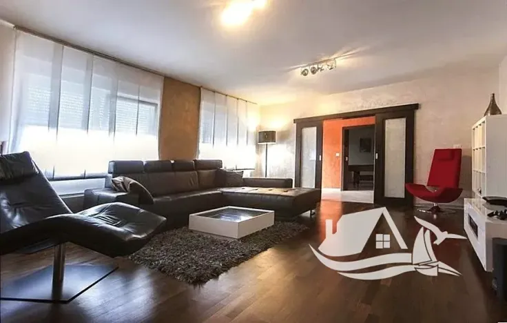 Prodej vily, Pula, Chorvatsko, 310 m2