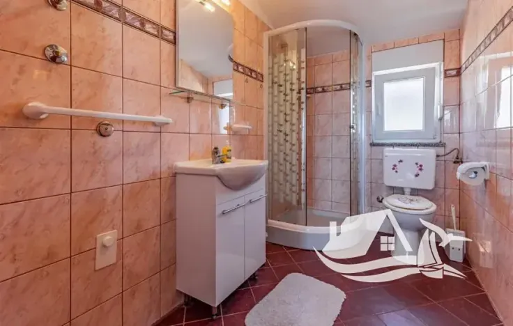 Prodej vícegeneračního domu, Medulin, Chorvatsko, Pošesi, 150 m2