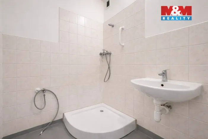 Pronájem bytu 3+1, Kadaň, Chomutovská, 70 m2