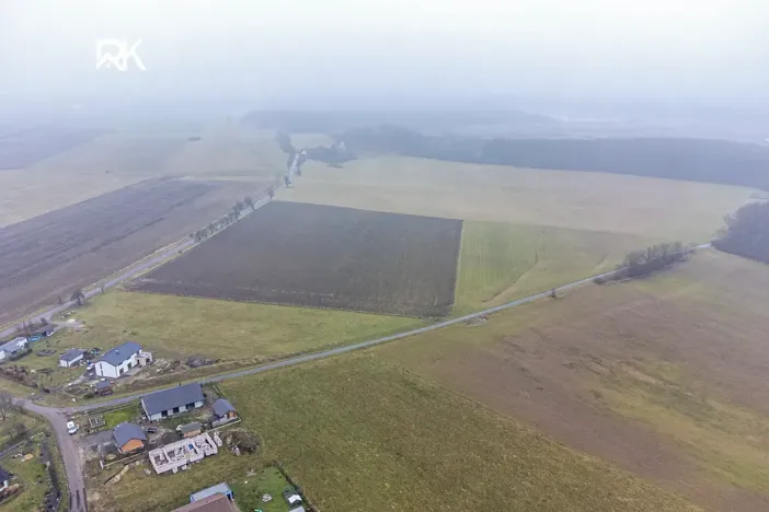 Prodej pozemku pro bydlení, Uhersko, 944 m2