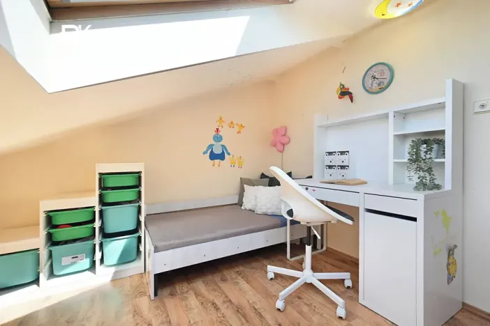 Prodej rodinného domu, Nová Ves I, Legerovo nám., 470 m2