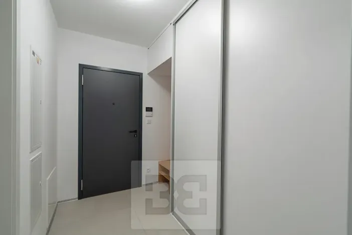 Pronájem bytu 1+kk, Praha - Košíře, Starokošířská, 43 m2