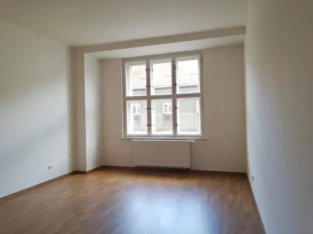 Pronájem bytu 2+1, Praha - Žižkov, Roháčova, 80 m2