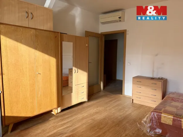 Pronájem bytu 3+1, Pardubice - Nové Jesenčany, 85 m2