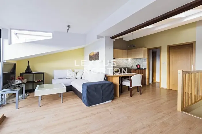 Pronájem bytu 2+kk, Praha - Vršovice, Oblouková, 60 m2