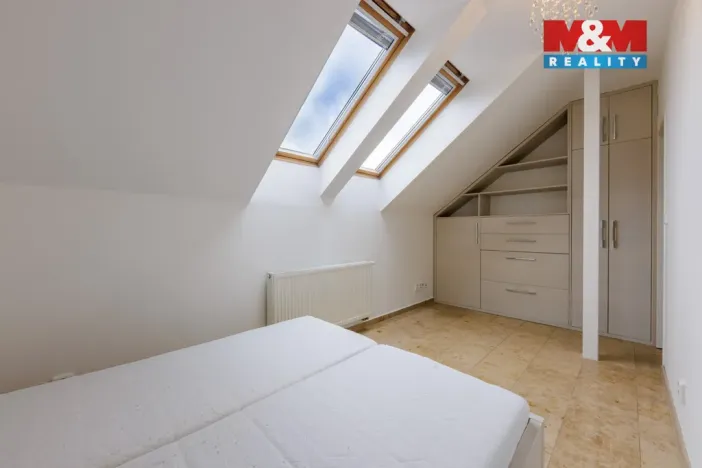 Pronájem bytu 4+kk, Karlovy Vary - Stará Role, Husova, 70 m2