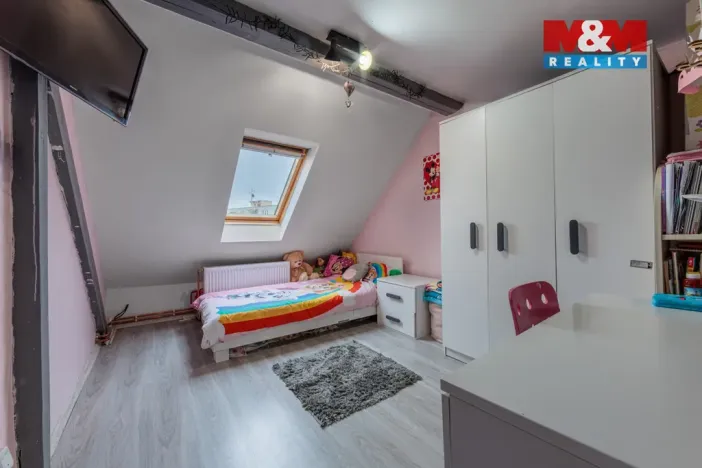Prodej bytu 3+kk, Karlovy Vary - Rybáře, Borová, 43 m2