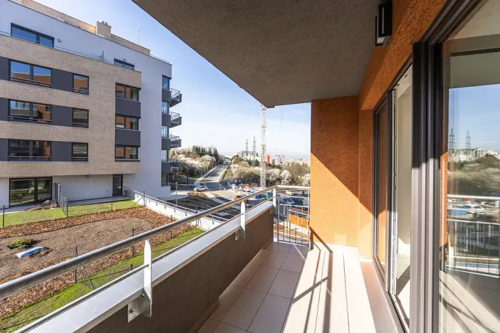 Pronájem bytu 1+kk, Praha - Záběhlice, Klapálkova, 32 m2