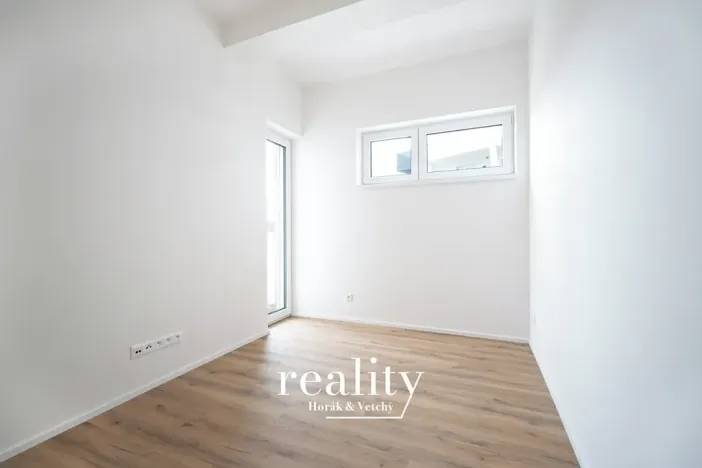 Pronájem bytu 3+kk, Brno, Komárovská, 66 m2