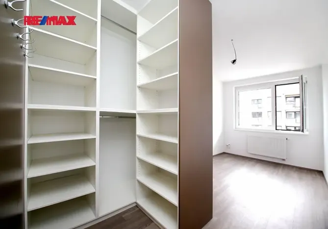 Pronájem bytu 2+kk, Praha - Střížkov, Zakšínská, 55 m2