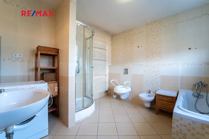 Prodej rodinného domu, Měchenice, Na Vyhlídce, 246 m2