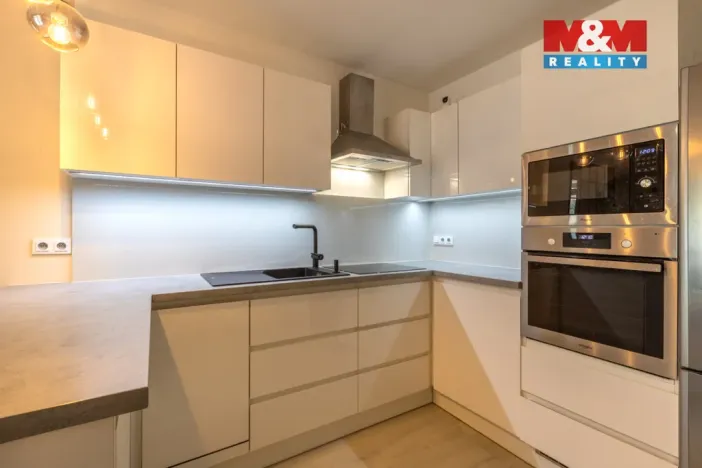 Prodej bytu 3+kk, Nehvizdy, Pražská, 63 m2