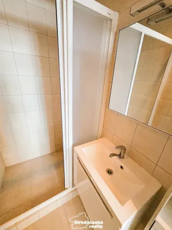 Pronájem bytu 1+kk, Praha - Holešovice, V zákoutí, 32 m2