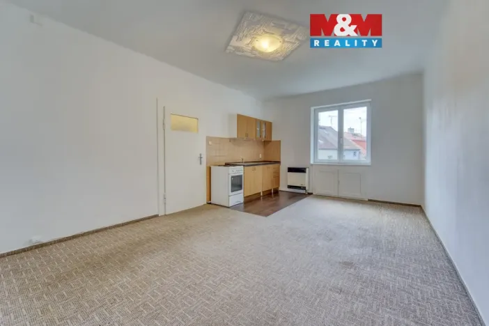Pronájem bytu 1+kk, Plzeň - Doubravka, Masarykova, 28 m2