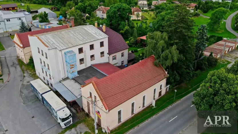 Prodej obchodního prostoru, Uherský Ostroh, Zamlýní, 2594 m2