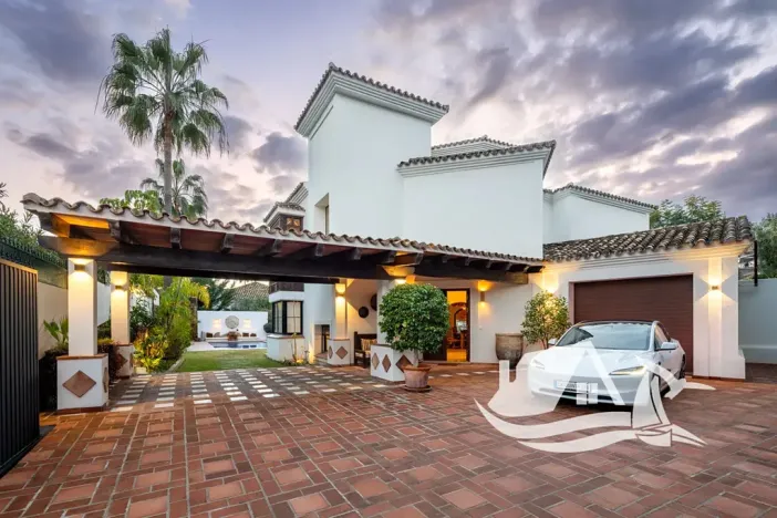 Prodej vily, Benahavís, Španělsko, 336 m2