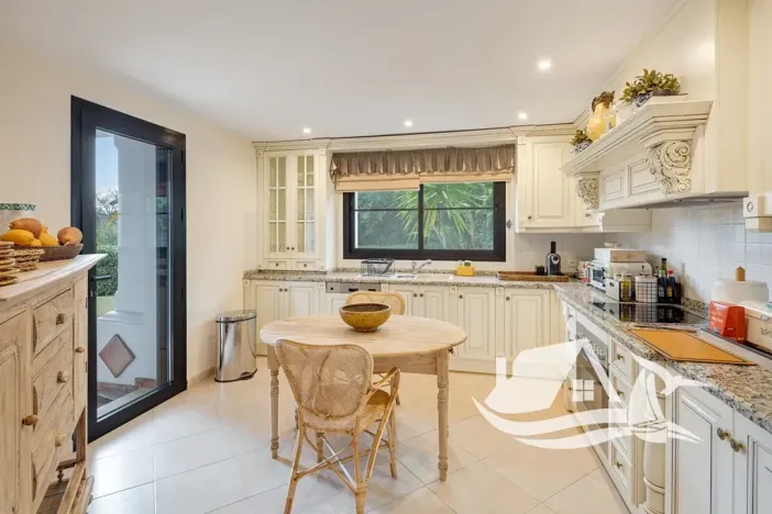 Prodej vily, Benahavís, Španělsko, 336 m2