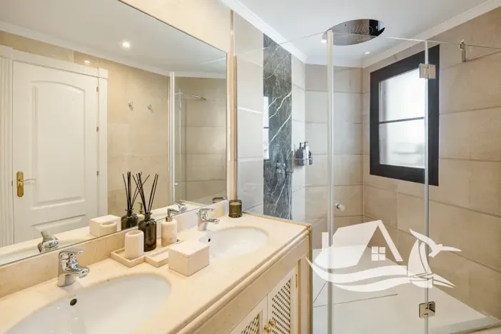 Prodej vily, Benahavís, Španělsko, 336 m2