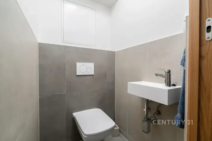 Pronájem bytu 4+kk, Liberec, Ostravská, 70 m2