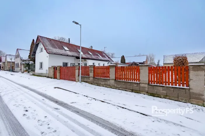 Prodej rodinného domu, Kadlín, 120 m2