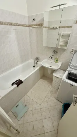 Pronájem bytu 2+kk, Jihlava, U Dvora, 48 m2