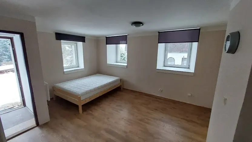 Pronájem bytu 1+kk, Jablonec nad Nisou, Rychnovská, 30 m2