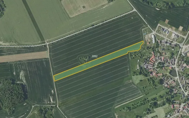 Prodej pole, Veliš, 27408 m2