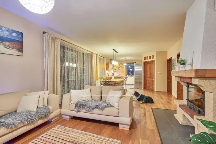 Prodej rodinného domu, Mořina, 239 m2