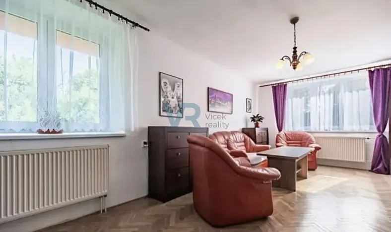 Prodej bytu 3+1, Trhové Sviny, 72 m2