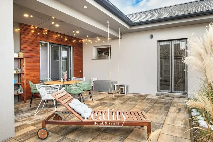 Prodej rodinného domu, Hrádek, 166 m2