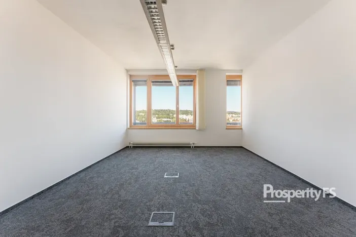 Pronájem kanceláře, Brno - Štýřice, Pražákova, 142 m2
