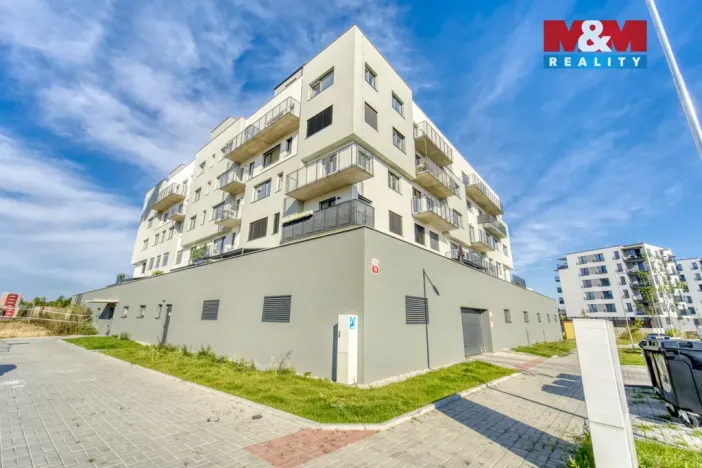 Pronájem garážového stání, Plzeň - Skvrňany, Františka Kováříka, 12 m2