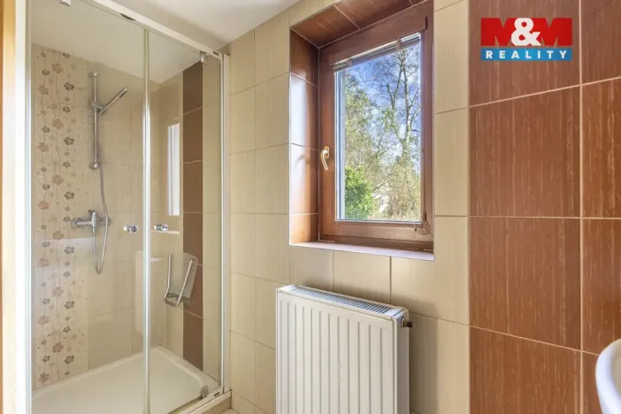 Prodej rodinného domu, Chřibská, 200 m2