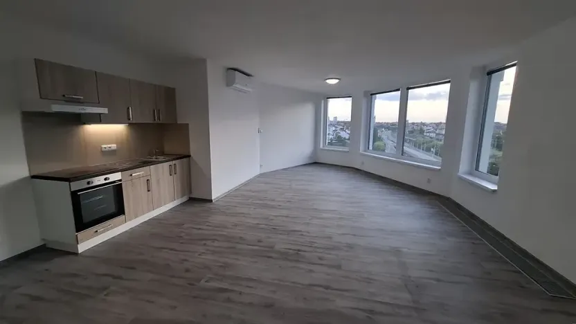 Pronájem kanceláře, Plzeň, Železniční, 73 m2