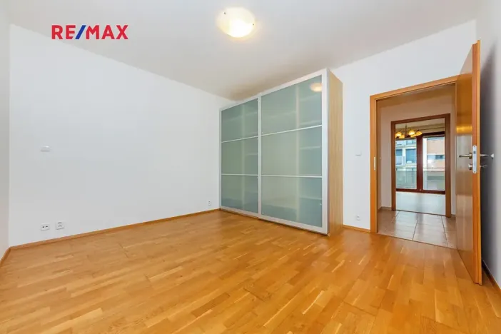 Pronájem bytu 2+kk, Praha - Dejvice, Lindleyova, 59 m2