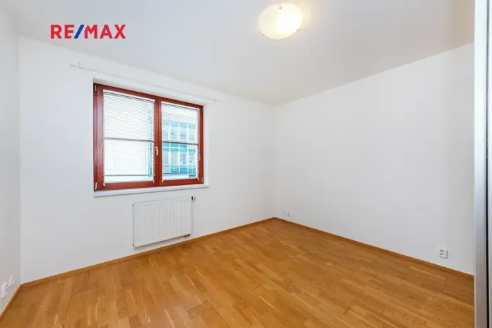Pronájem bytu 2+kk, Praha - Dejvice, Lindleyova, 59 m2