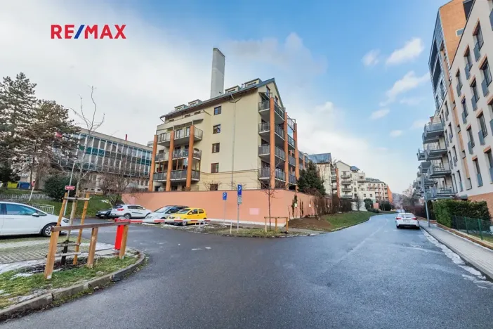 Pronájem bytu 2+kk, Praha - Dejvice, Lindleyova, 59 m2