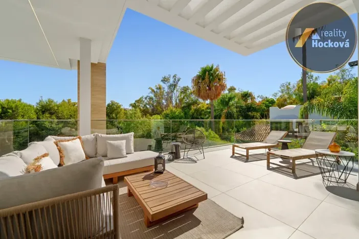 Prodej vily, Marbella, Španělsko, 611 m2