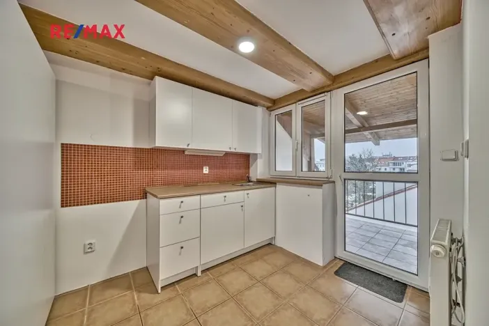 Prodej bytu 2+1, Poděbrady, Dr. Beneše, 68 m2