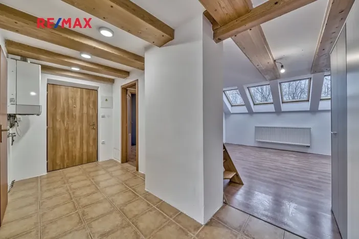 Prodej bytu 2+1, Poděbrady, Dr. Beneše, 68 m2