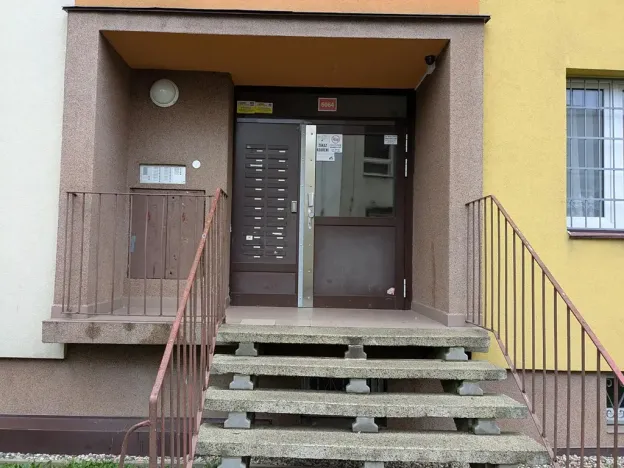 Pronájem bytu 1+1, Chomutov, Písečná, 36 m2