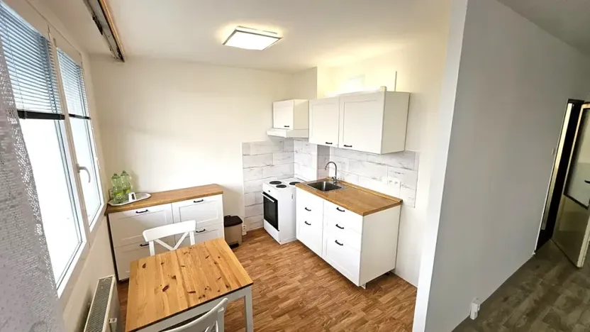 Prodej bytu 2+kk, Osek, Hrdlovská, 53 m2