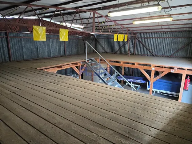 Pronájem skladu, Hradec Králové, Pražská třída, 120 m2