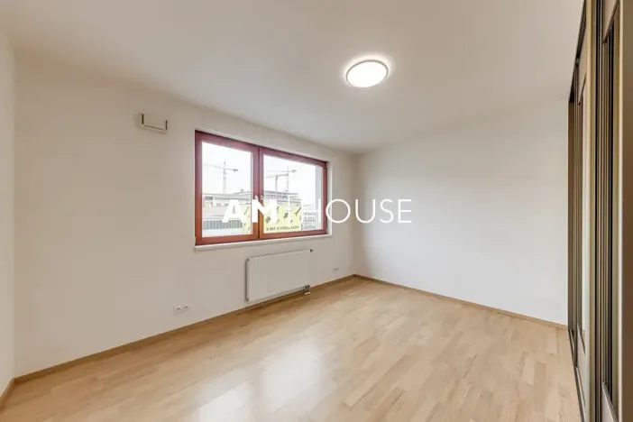 Pronájem bytu 3+kk, Praha - Vysočany, Ocelářská, 81 m2