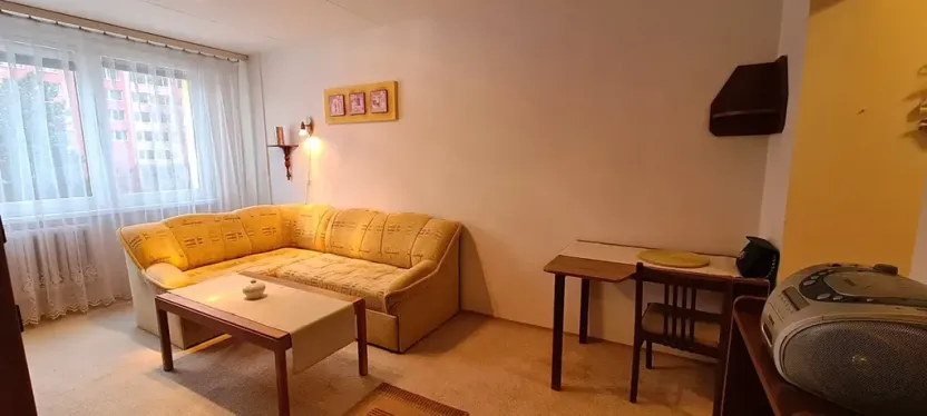 Pronájem bytu 2+kk, Praha - Kamýk, Cuřínova, 43 m2