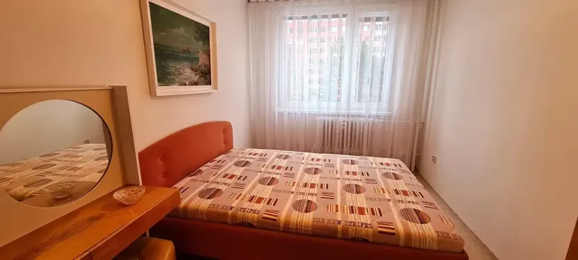 Pronájem bytu 2+kk, Praha - Kamýk, Cuřínova, 43 m2