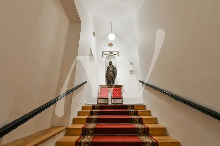 Pronájem kanceláře, Praha - Malá Strana, Malostranské náměstí, 135 m2