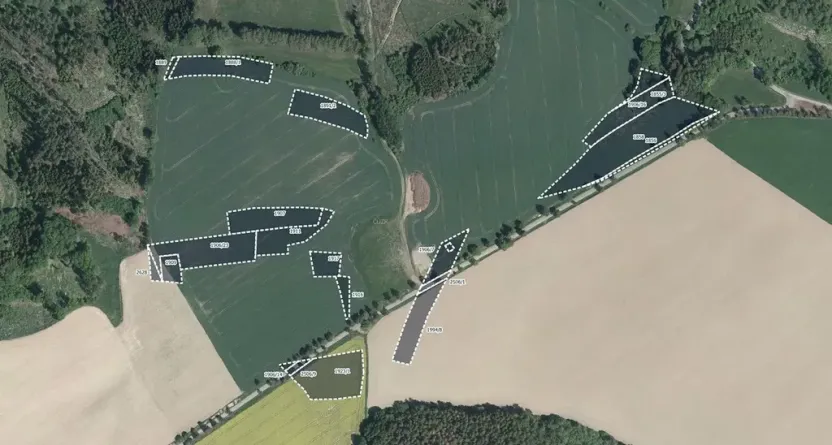 Prodej pole, Křešín, 9973 m2