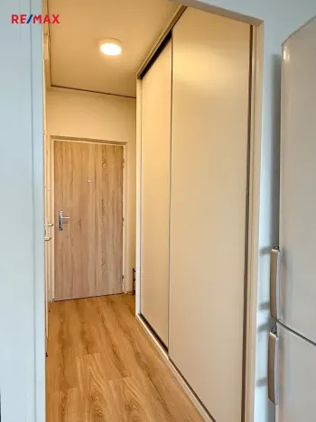 Pronájem bytu 1+kk, Praha - Záběhlice, Jabloňová, 24 m2