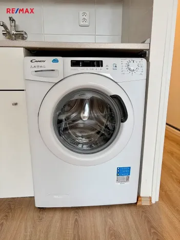 Pronájem bytu 1+kk, Praha - Záběhlice, Jabloňová, 24 m2